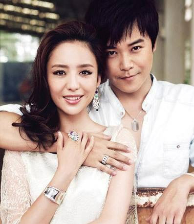 全娱乐圈带凳子吃瓜,带凳子吃瓜,揭秘明星幕后故事